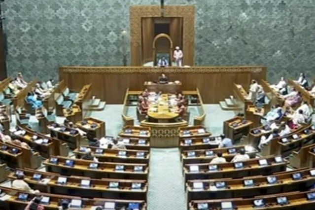 Lok Sabha passes two bills on Jammu and Kashmir