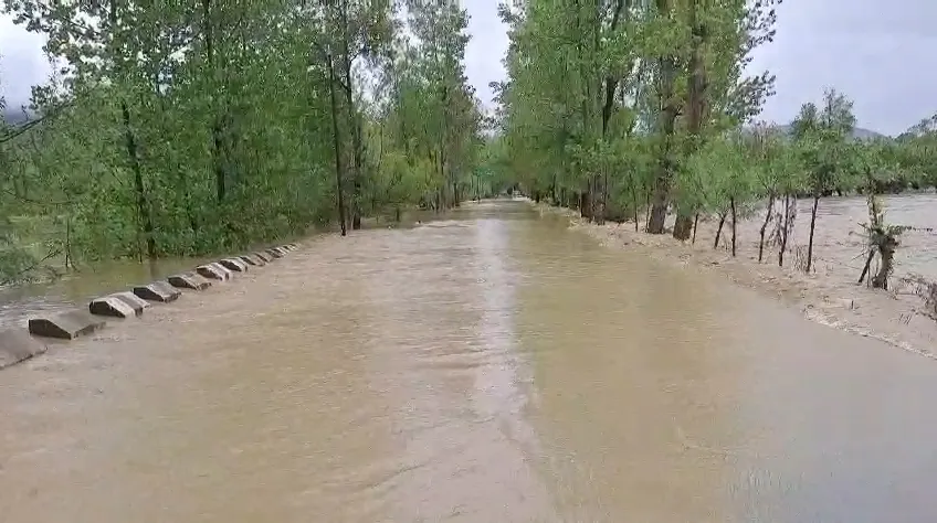 Over 330 families relocated as floods affect north Kashmir’s Kupwara