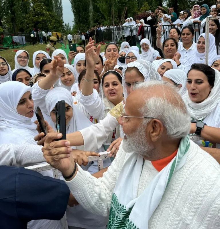 'Kashmir selfie with PM' trends on X Greater Kashmir
