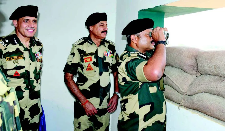 Dg Bsf Reviews Security Operational Preparedness Along Jammu Ib