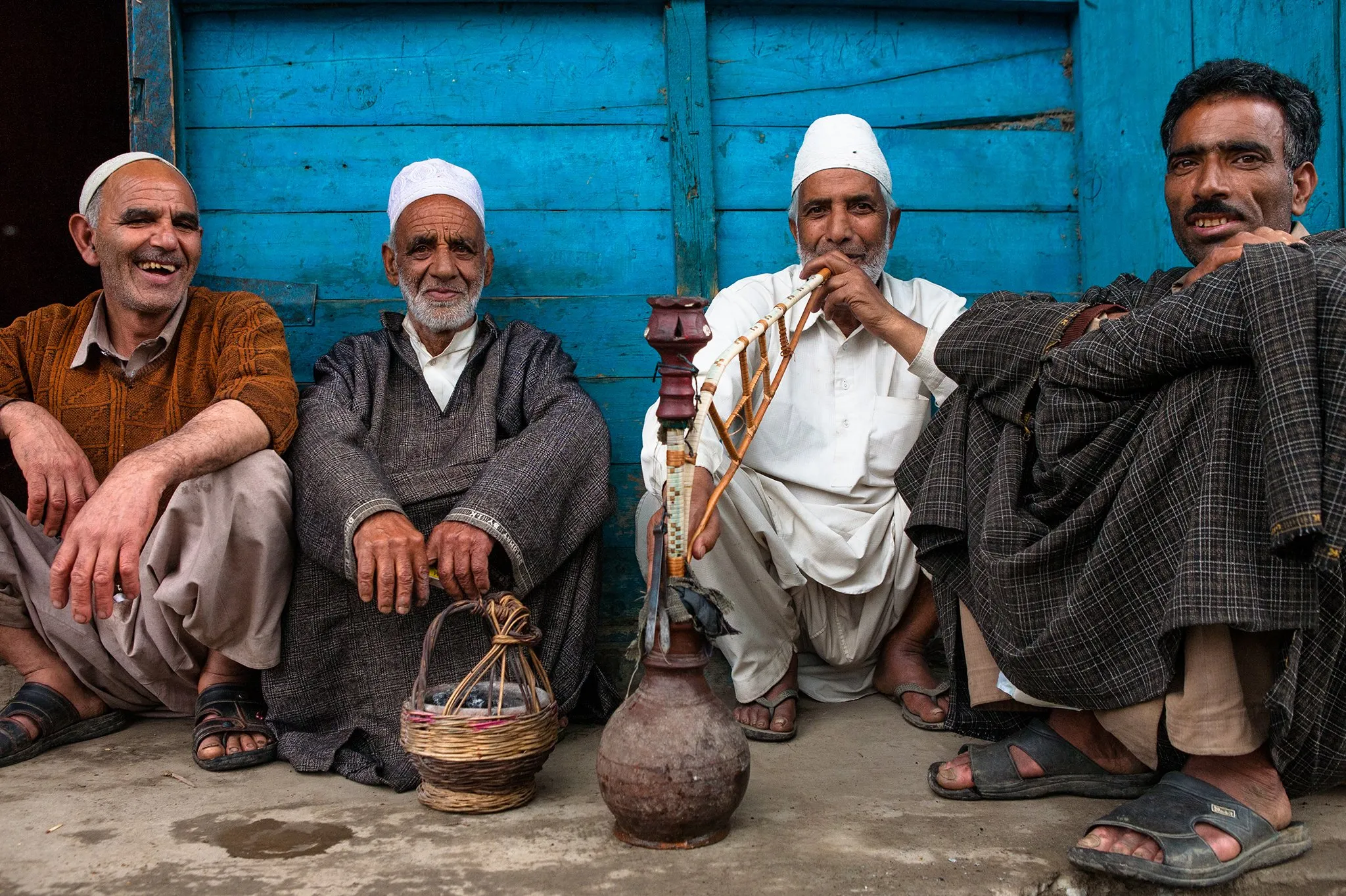 Life in Kashmir from the perspective of local personalities